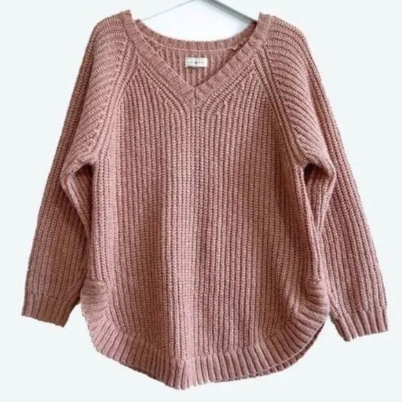 Lou & Grey Slouchy Shirttail Sweater - Picture 1 of 7